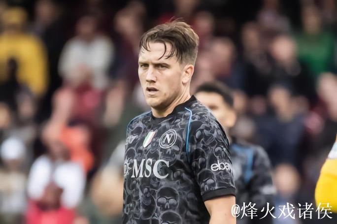 泽林斯基:输给利物浦后期待反弹;身体无恙状态良好 泽林斯基:输给利物浦后期待反弹;身体无恙状态良好